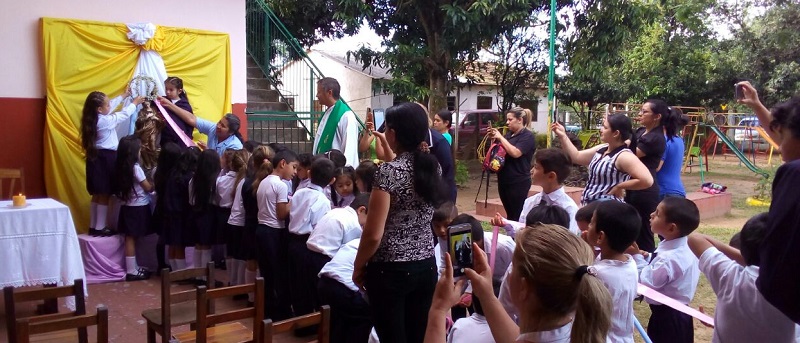 Escuela Madre Celia en Ayolas (Paraguay)